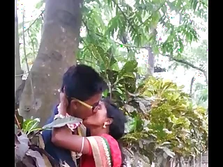 Desi marathi kiss